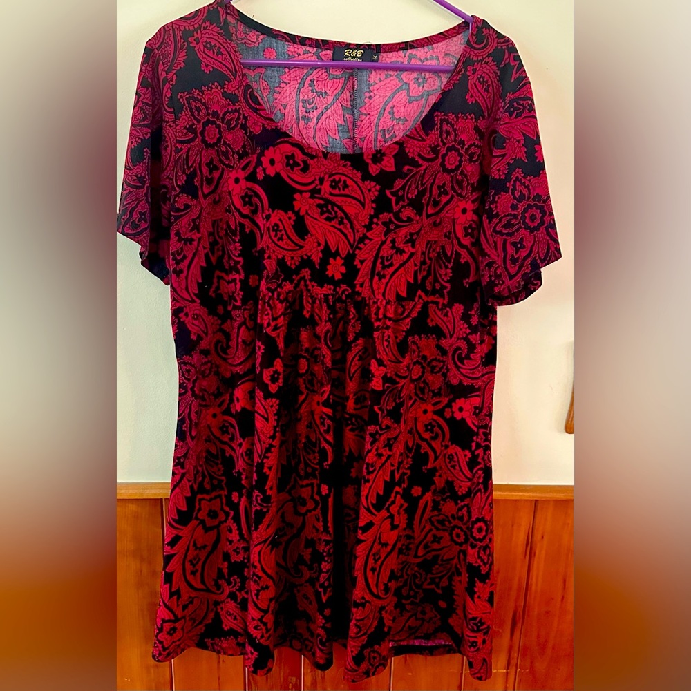 R & B Collextion, 1X, red and black floral paisley printed dress.